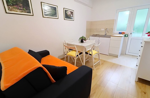 Apartamentos Nodilo - Apartamento Confort de una habitación con balcón y vista al mar (Apt 3)