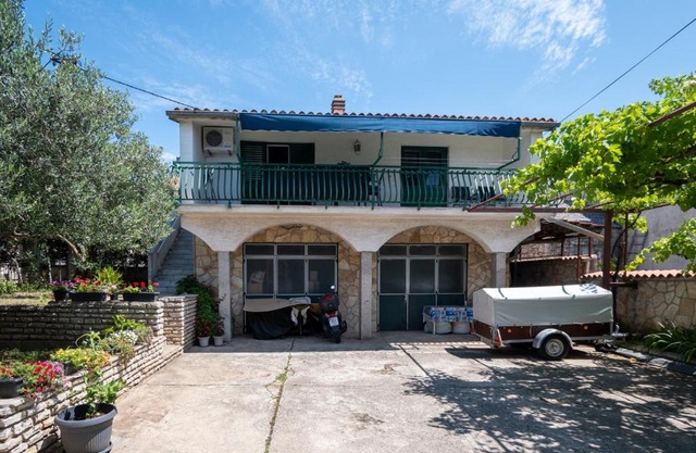 Apartments with parking space Sveti Filip i Jakov, Biograd - 21221