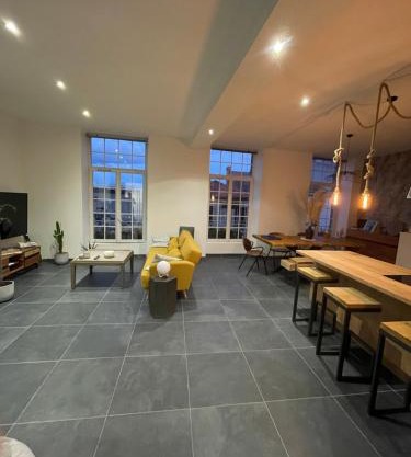 Appart 110m2 quartier médiéval