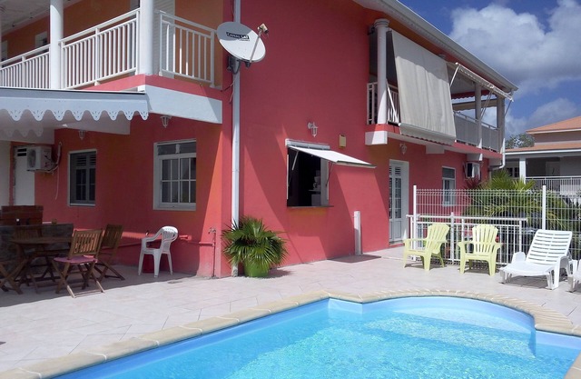 Appart'Corail. Villa fondo piscina T3