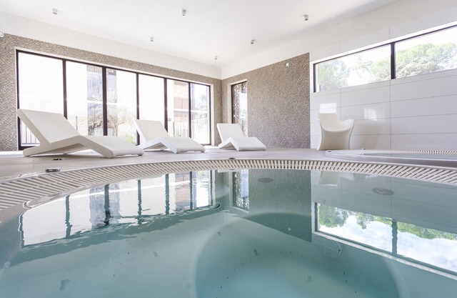 Appartement moderne près du Pont du Gard | Accès piscine + wifi