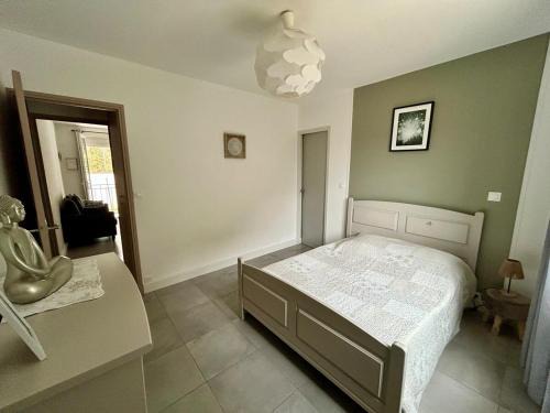 Appartement 40 m2 avec parking et petite terrasse