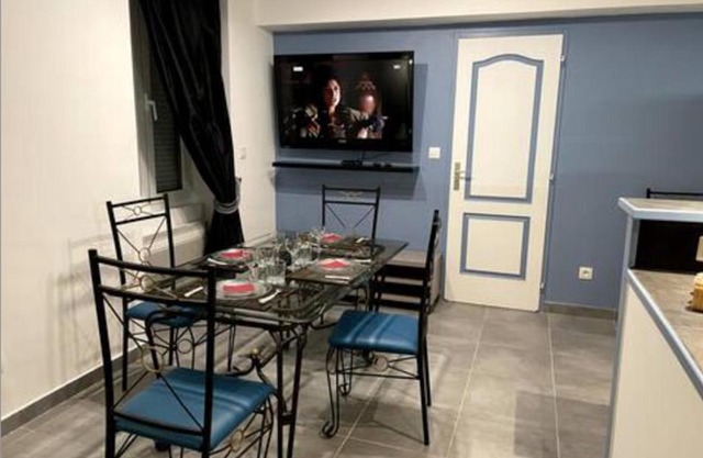 Appartement avec Parking Gratuit et Wifi