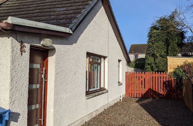 Applegrove - Perfect and cosey 2 bed bungalow in the heart of Fortrose village