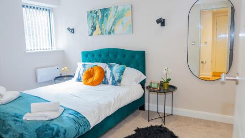 Apt 69 - Stylish City Centre 1-BR Urban Hideaway
