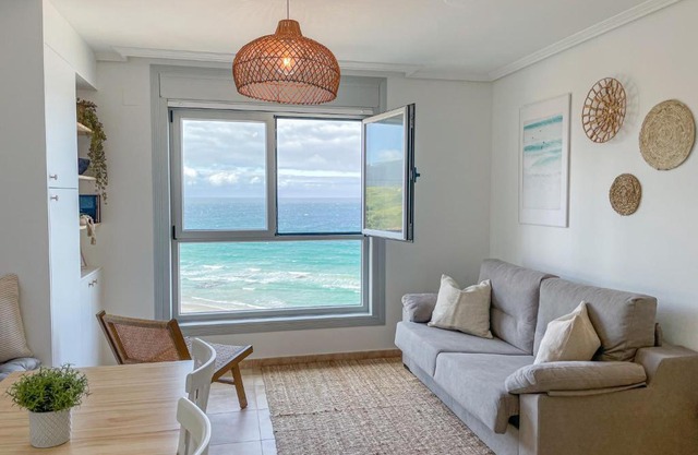 Apt ILUKA Nuevo con vistas al mar