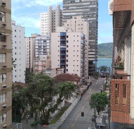 Apto acochegante com Praia e lazer