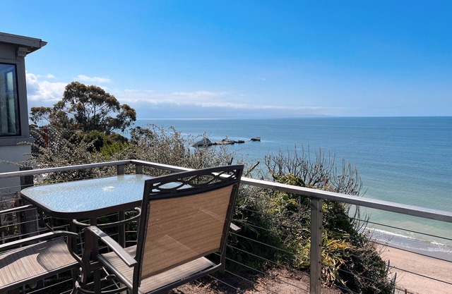 Aptos-Santa Cruz ~ Ocean Front Beach House