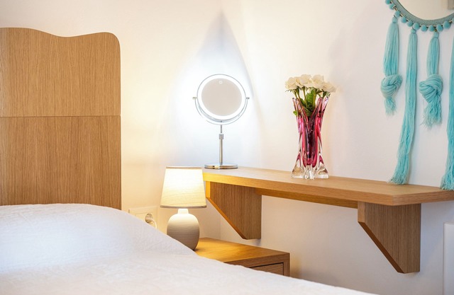 Archangel's Nest -Hug -Scenic Hideaway 1-bedroom apartment with WiFi, AC