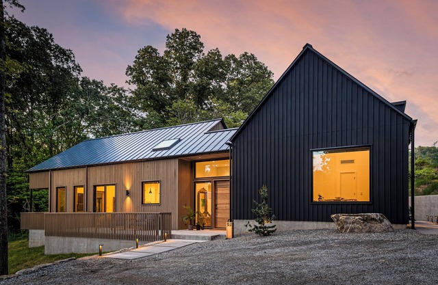 Architect-Designed 3BR Forest Retreat Near Asheville