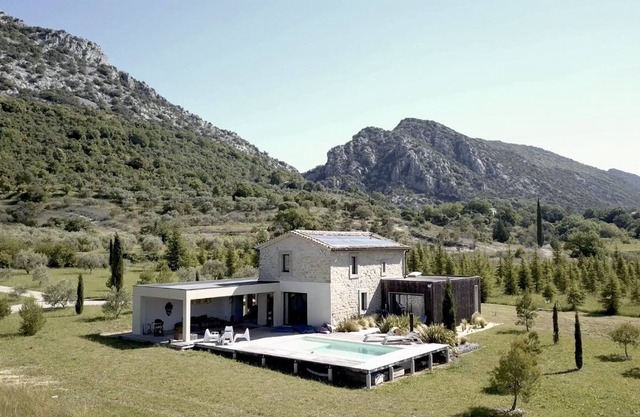 Casa de arquitecto al pie de los Cévennes