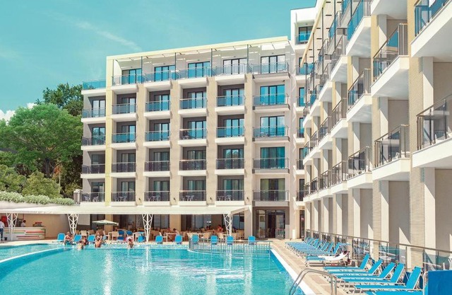Arena Mar Hotel and SPA