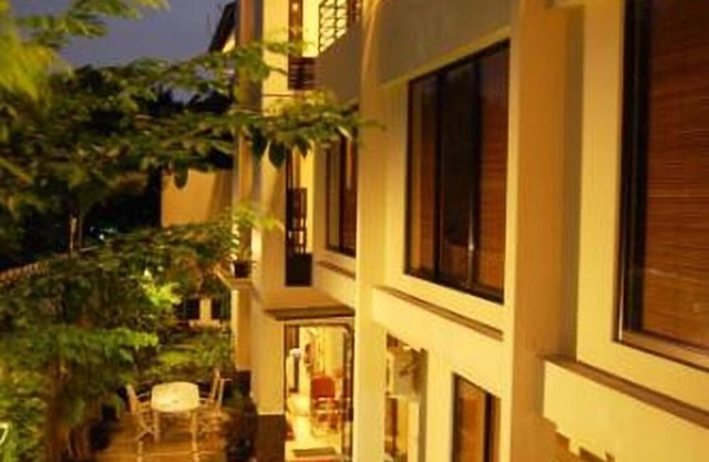 Arimbi Pejaten Suites