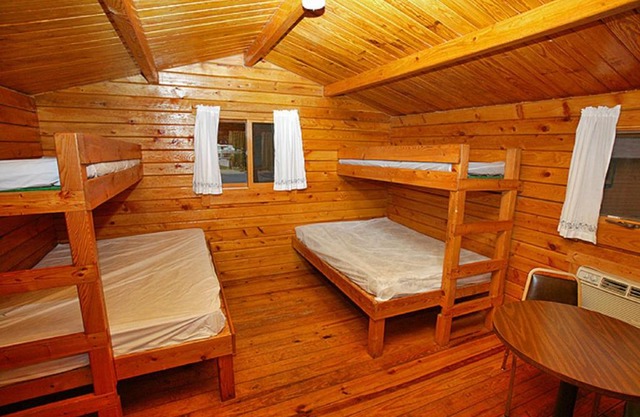 Arrowhead Camping Resort Cabin 1