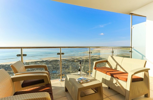 ¡COMO SE VE EN LA TELEVISIÓN! Apartamento de lujo junto a la playa 'Headlands'