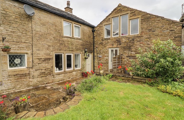Ash Tree Barn, LUDDENDEN