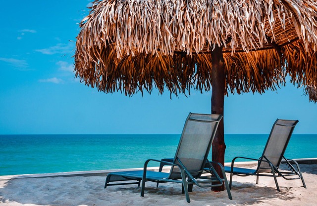 ASTOUNDING OCEANFRONT UN DORMITORIO DORMITORIO - SUITE TRITON