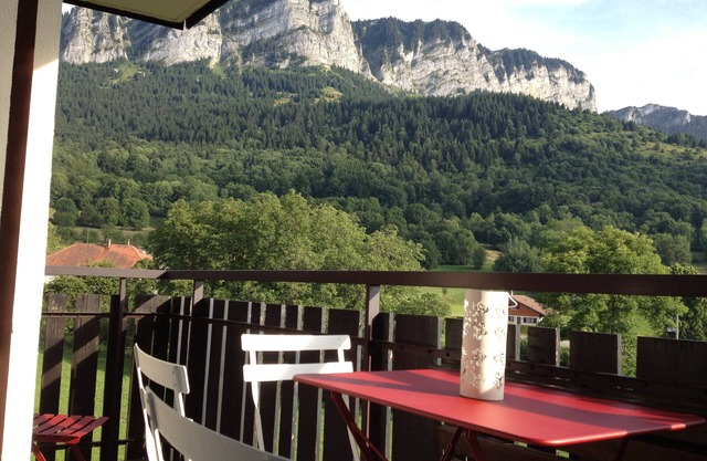 Ambiente Estudio Chalet - Ranking 3 estrellas - acceso a internet