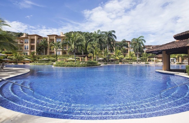 Atención: ¡pescadores y buscadores de sol! Bella Vista, Los Sueños
