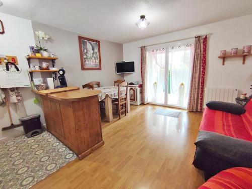 Au doux refuge, charmant T2 bis, parking gratuit, proche thermes, 6 personnes