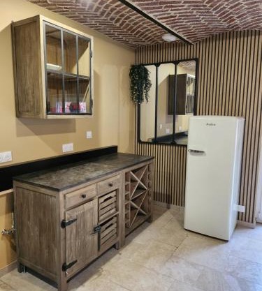 AU TEMPS JADIS - Gîte Atypique dans une ancienne Etable Cour privée