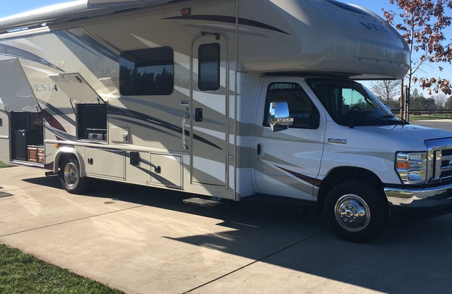 12 de agosto - 17 de agosto Sitio de RV en el camping Seacleff State Beach.