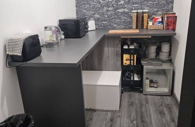 AV Space 4: Cozy Twin Room Near Anfield Stadium