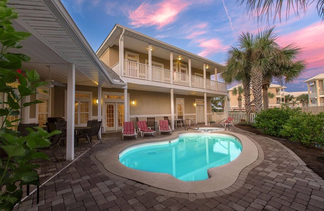 Avalon - Miramar Beach! Gulf Views! Private & Community Pool! Tennis Courts!