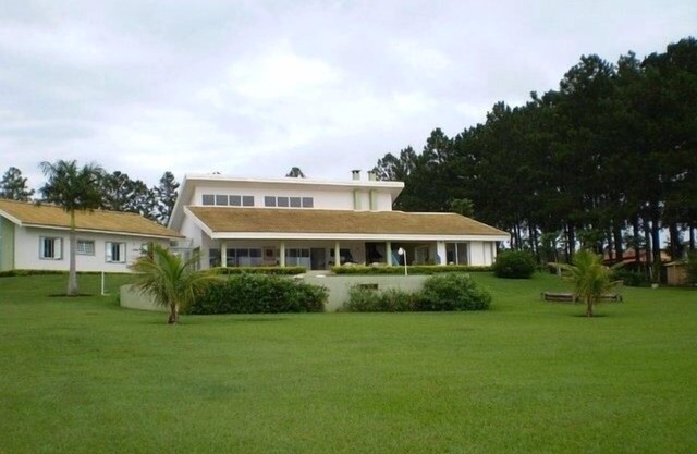 Avare Dream House en la presa de Jurumirim