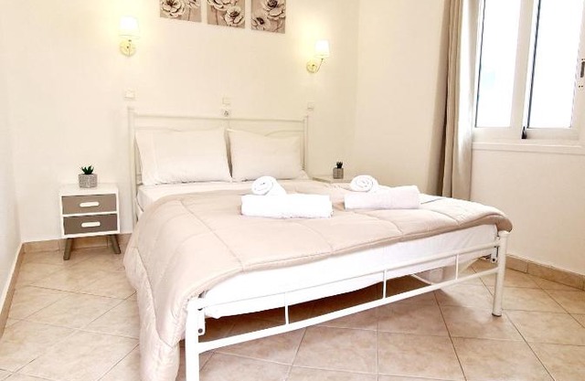Avra Rooms