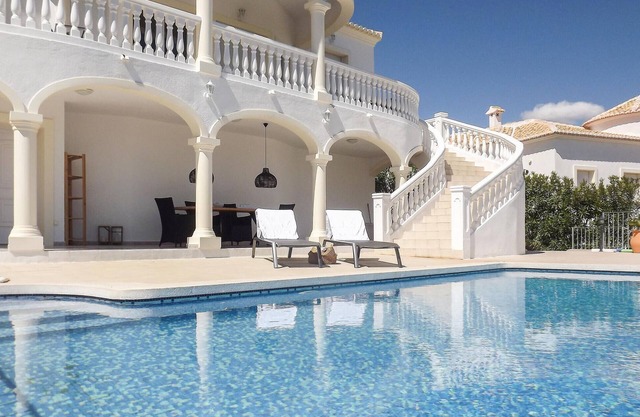 Impresionante casa en Trullent