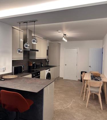 Aya's Snaresbrook Apartment