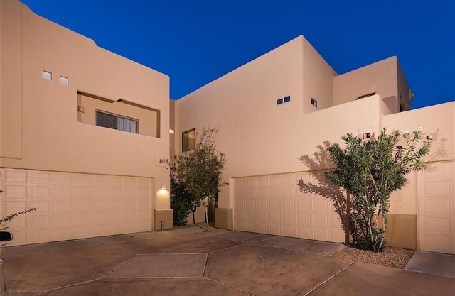 AZ Nirvana 3 BR by Casago