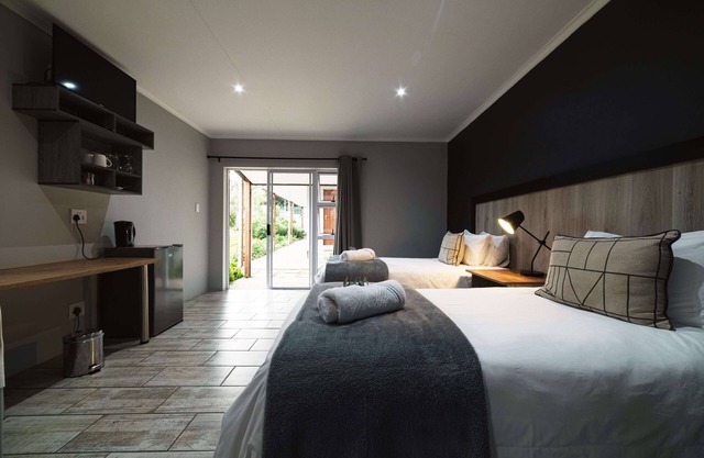 Azaria Guesthouse