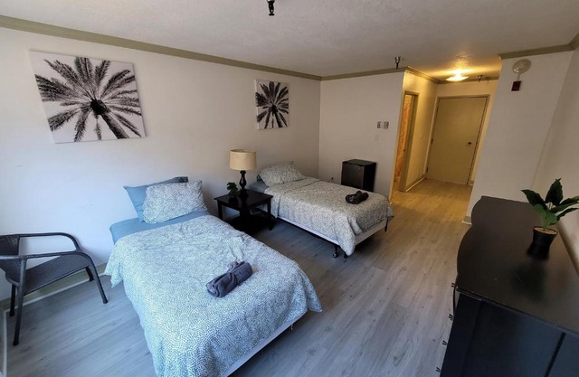 B11 LA Lovely Double Deluxe Unit