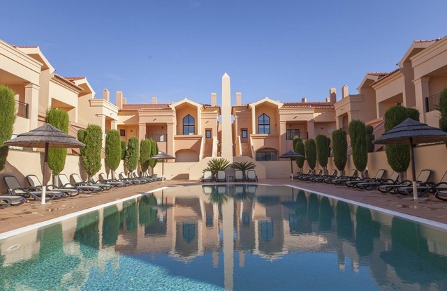 B27 - Luzbay 2 Bed Apartment