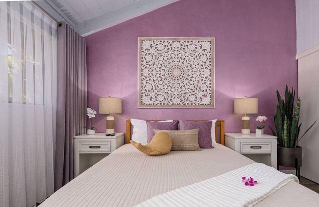 Bali 2BR w/ King Bed, AC, Lanai, Pool, Hot Tub, Golf Course.
