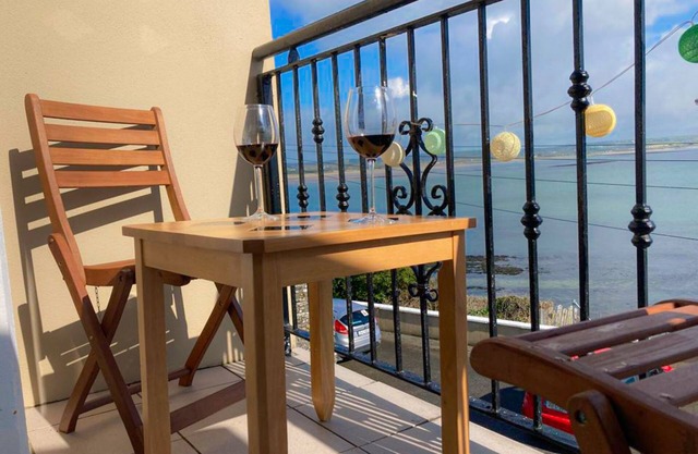 Ballycotton Holiday (TR1+2) Apartment No 6 by Interhome