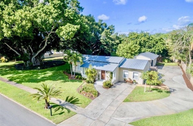 Banyan Bungalow - Excelente ubicación en el noroeste de Bradenton!