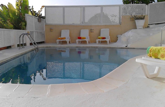 Villa en Barbados cerca de la playa: la vista, 2 piscinas, WiFi, personal diario, traslado al aeropuerto