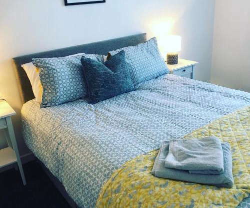 Bay View Bungalow Benllech, 5 Min Walk from Beach