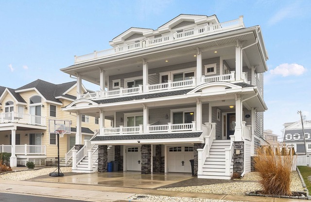 Bay views and Avalon's gorgeous sunrises and sunsets