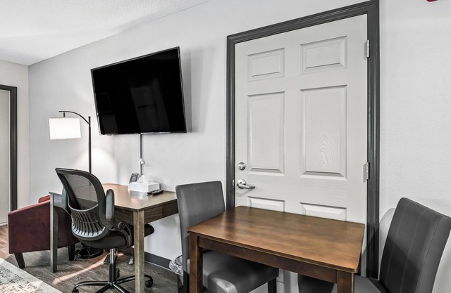 Ocala Suites