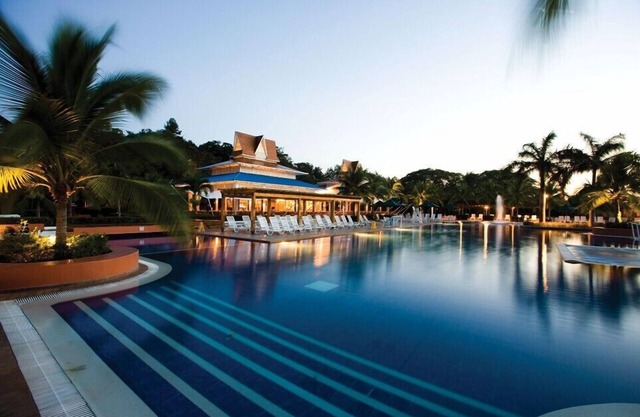 Playa y Golf Villa totalmente amueblado en un todo incluido Resort Royal Decameron