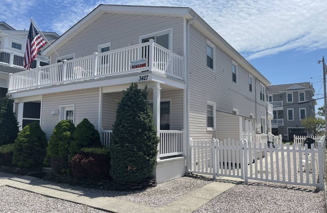 Renovado 2019 | 4 Bd, 2 Bth | Playa Bloque | Vistas al mar | Pasos a la playa |