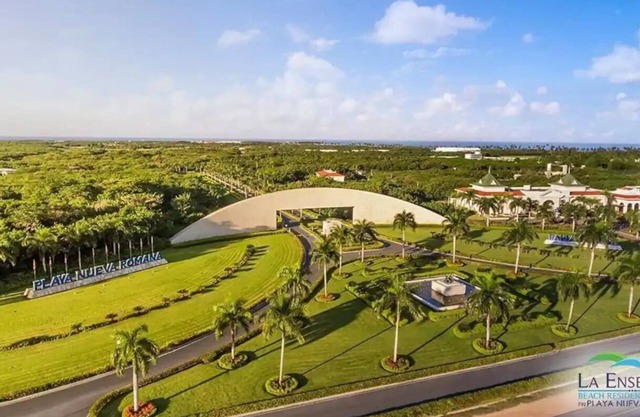 Beach Front 2-Story penthouse BBQ Hottub La Romana