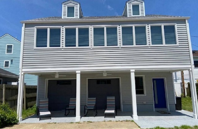 Beach Home. Renovated Carriage House