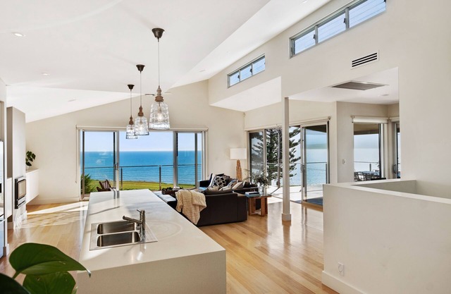 Sea La Vie, Sellicks Beach