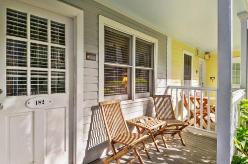 Beach House Condo by AvantStay Communal Pool Gated Community Great Location Week Long Stays