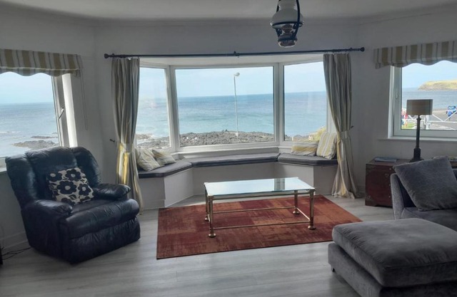 Beach lodge Stunning Sea Views